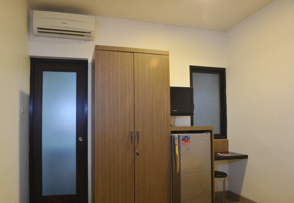 Zen Rooms Setiabudi Barat Джакарта Экстерьер фото